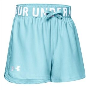 Under Armour Play Up solid light blue shorts EUC